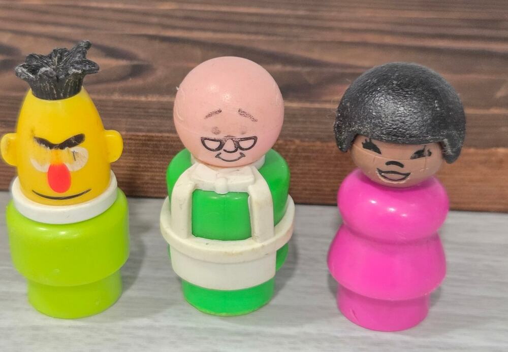 Vintage Fisher-Price Little People Sesame Street Bert,Mr. Hooper & Susan Figures